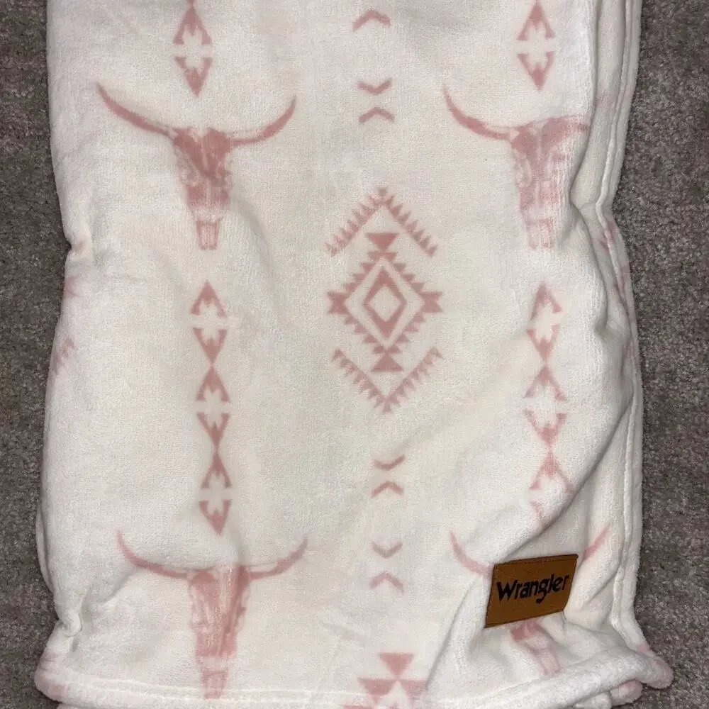 Wrangler Pink Longhorn Cow Steer Cowgirl Western Aztec Throw Blanket 60x70 NEW